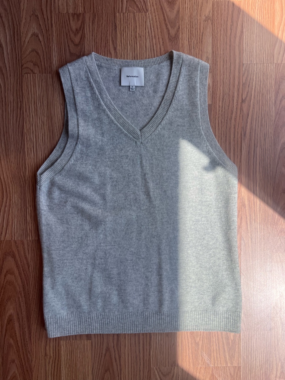Reformation Cashmere Light Gray V-Neck Sleeveless Sweater